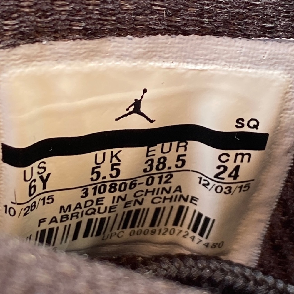 AIR JORDAN High Tops - Picture 6 of 15